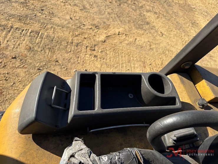 caterpillar-gc25k-image-14