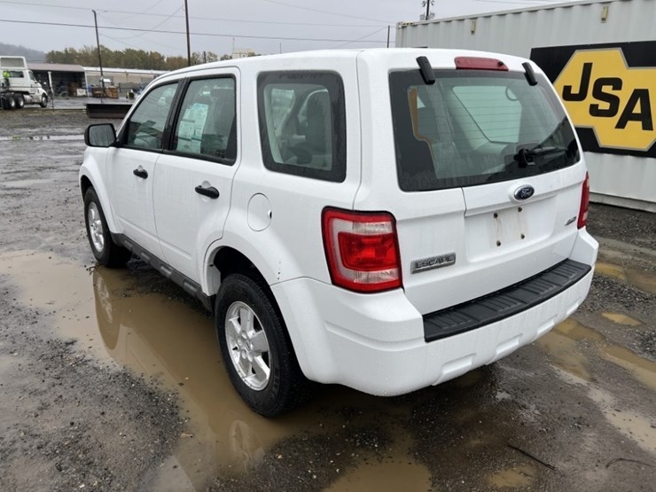 2009-ford-escape-image-6