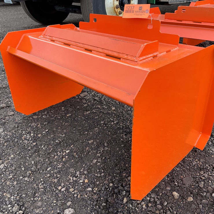 #1237 • Mini Skidsteer Snow Pusher