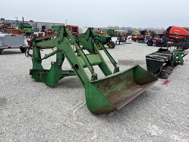 john-deere-265-image-7