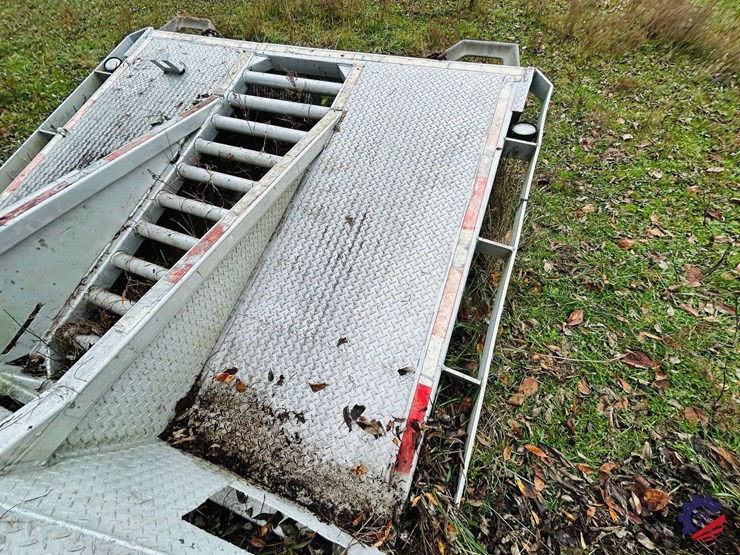 aluminum-7ft-flatbed-truck-body-image-9