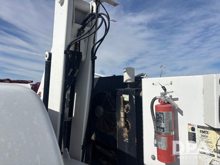 2009-imt-3000-image-29