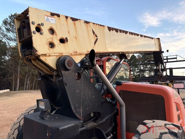 2015-jlg-g6-42a-image-19