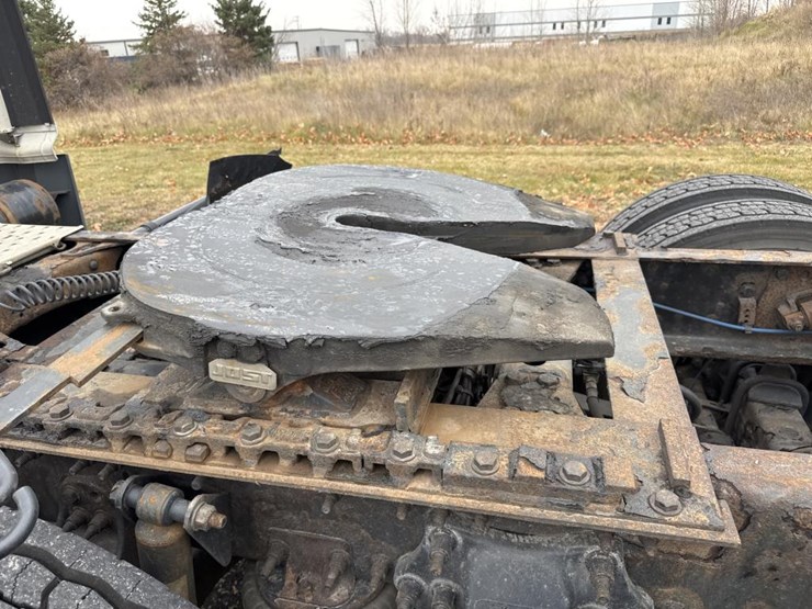 #1481-•-2015-freightliner-cascadia-day-cab-truck-tractor-image-27