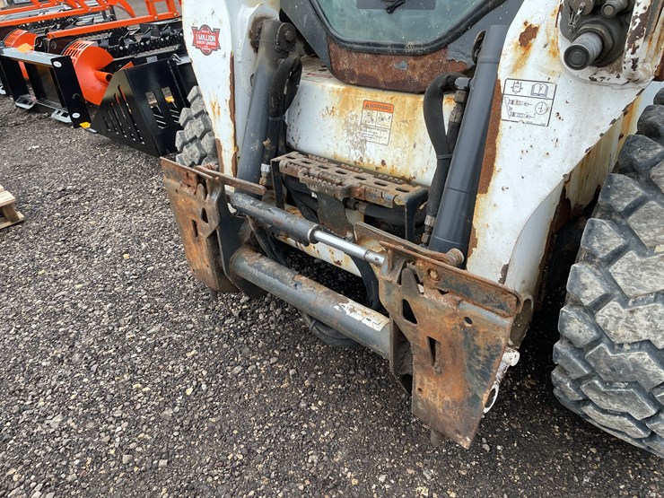 2015-bobcat-s590-image-9