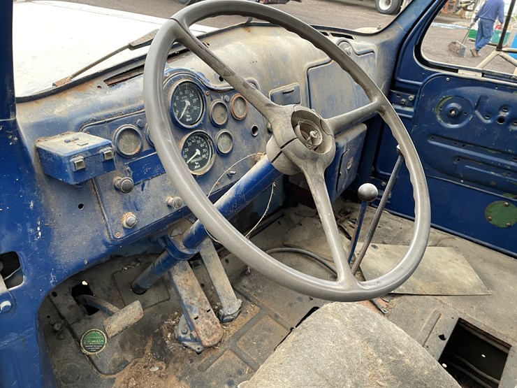 #1250-•-1963-mack-b53s-cab-and-chassis-(has-wi-title)-image-26