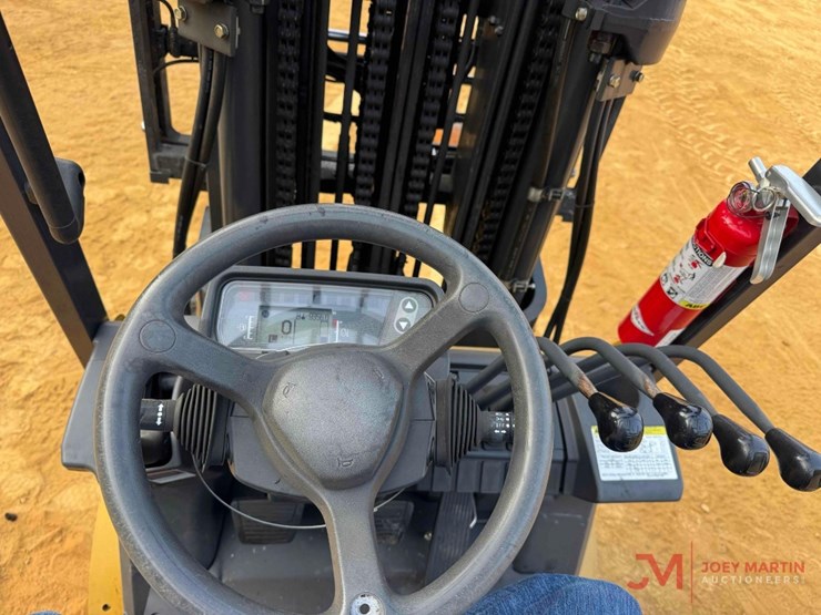 2022-caterpillar-2c6000-image-17