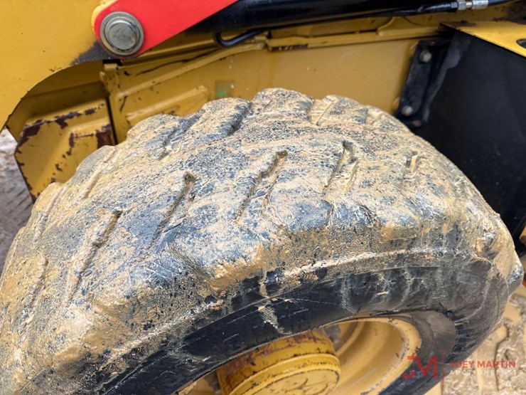 2012-caterpillar-416f-image-6