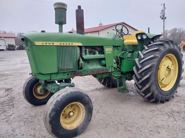 john-deere-4020-image-10