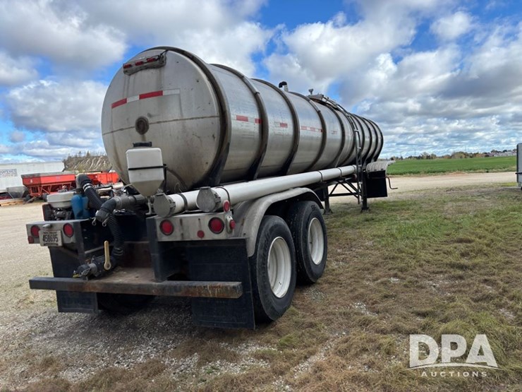 1974-heil-trailer-image-14