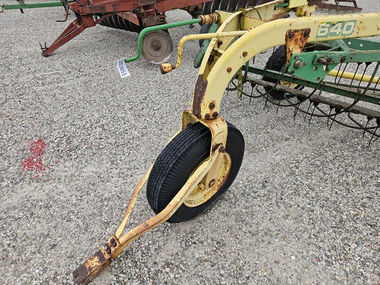 john-deere-640-image-2