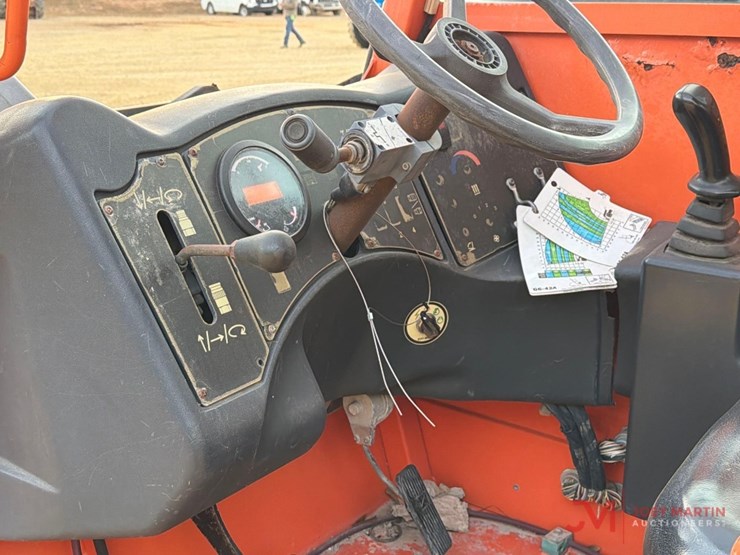 2015-jlg-g6-42a-image-11