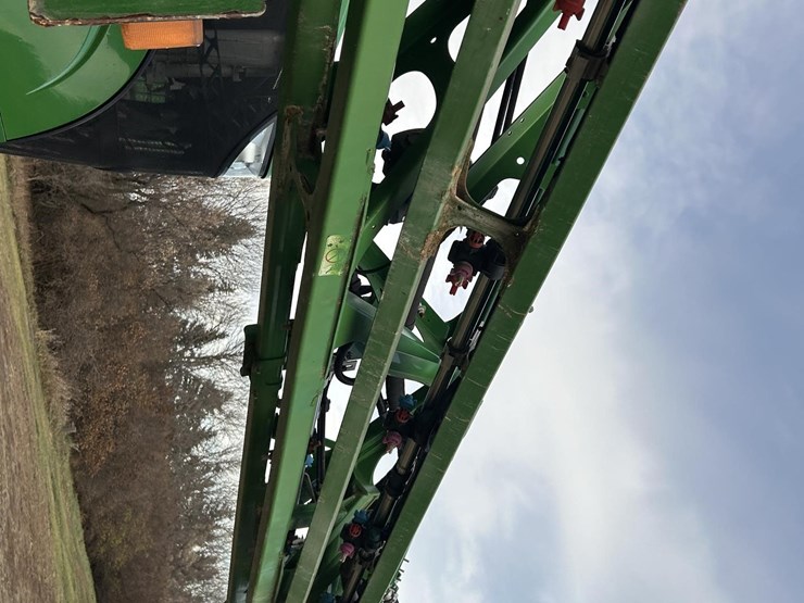 2017-john-deere-r4038-image-43