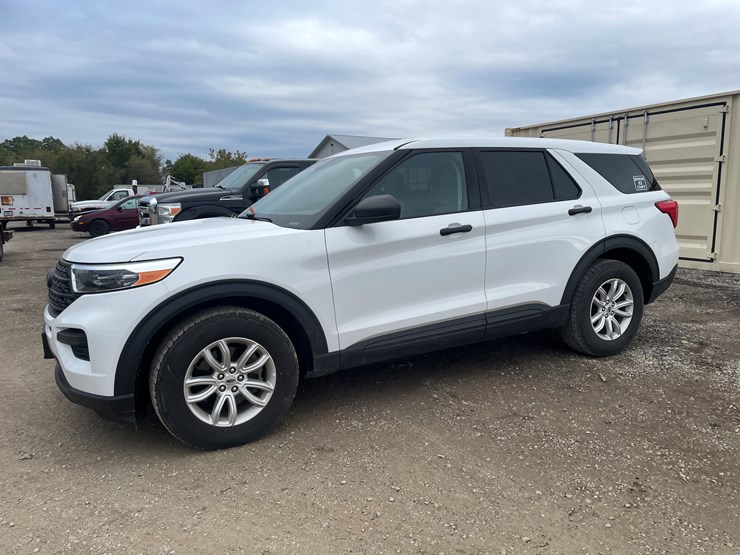 2021-ford-explorer-image-9