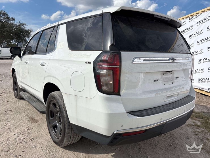 2022-chevrolet-tahoe-image-4