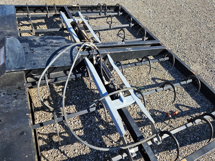 #201120-•-hoelscher-bale-grapple-image-5