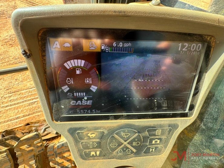 2015-case-cx350d-image-18