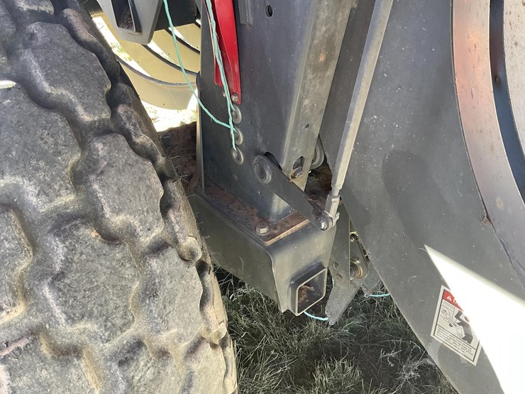 2013-massey-ferguson-2190-image-50