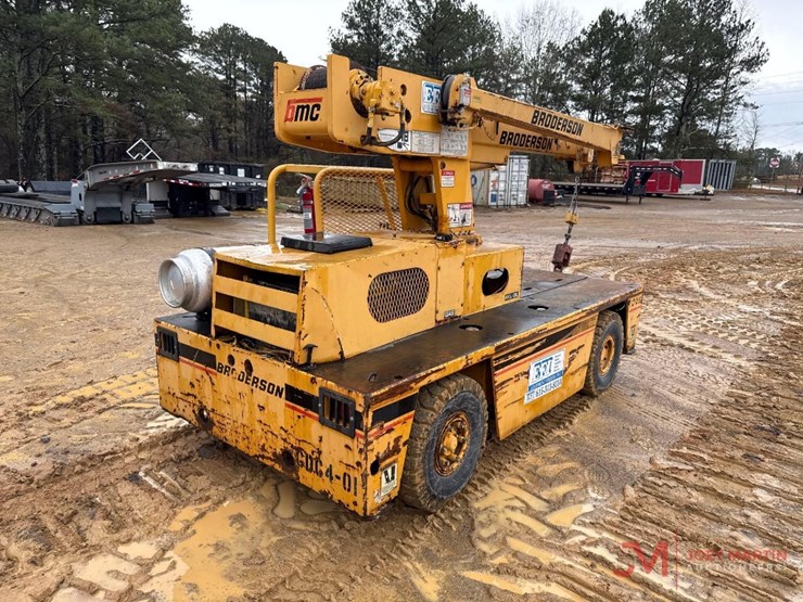 broderson1033.2a-carry-deck-crane-image-2