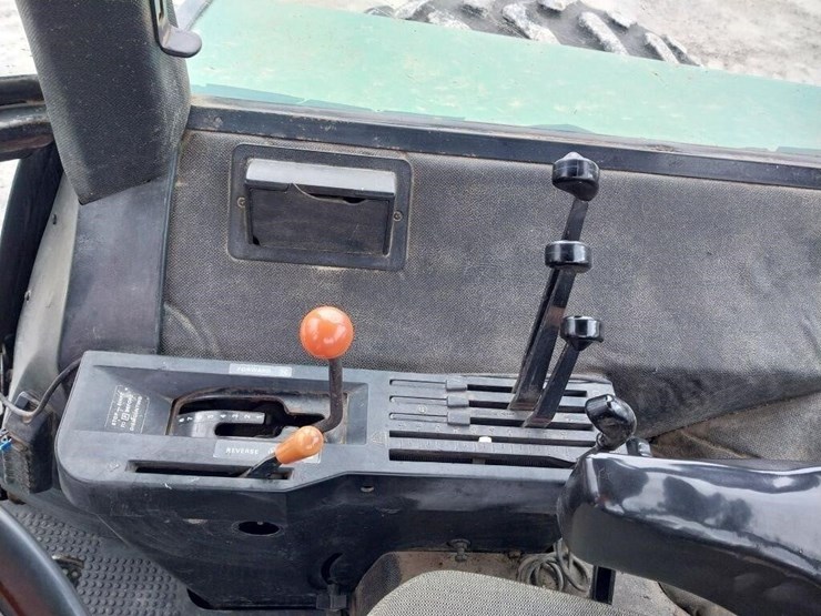 john-deere-4840-image-16