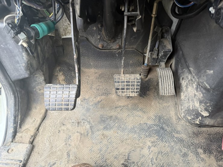 2006-international-7300-image-77