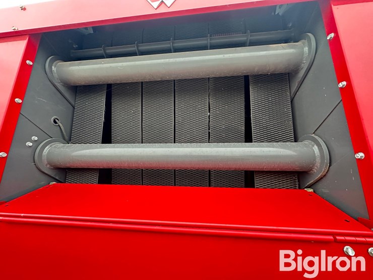 2015-massey-ferguson-2946a-image-10