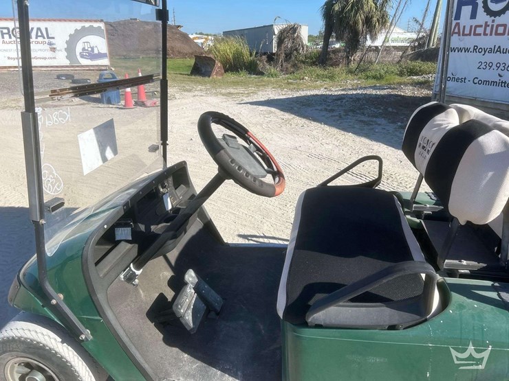 ez-go-golf-cart-image-5