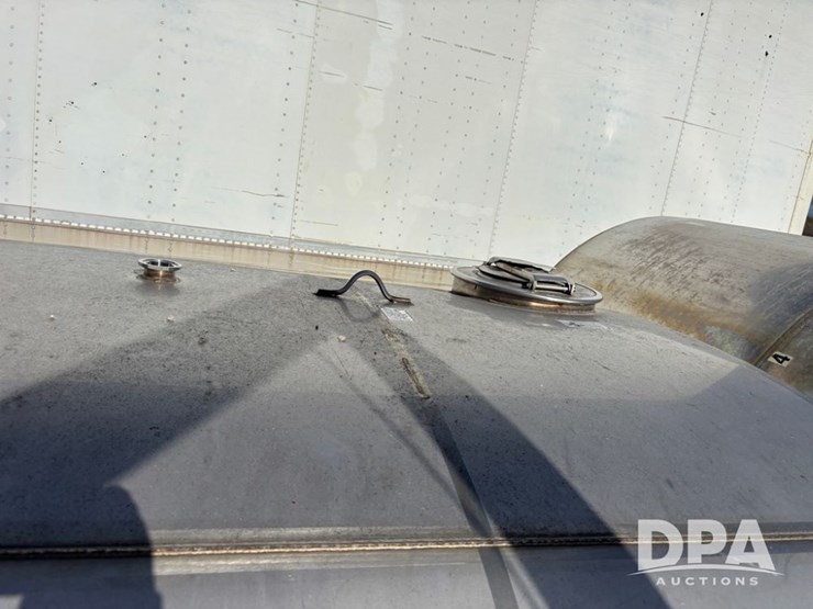 2011-mid-state-tank-(dr12608)-image-7