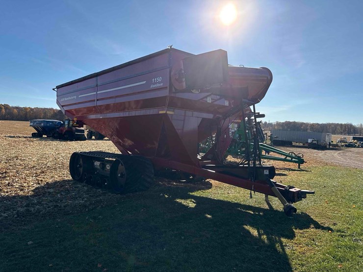 j&m-1150-grain-storm-cart-image-3