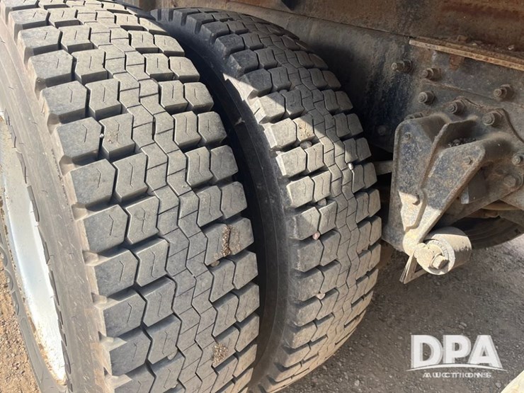 1993-white-gmc-liquid-truck-(dr8592-unit-129952)-image-55