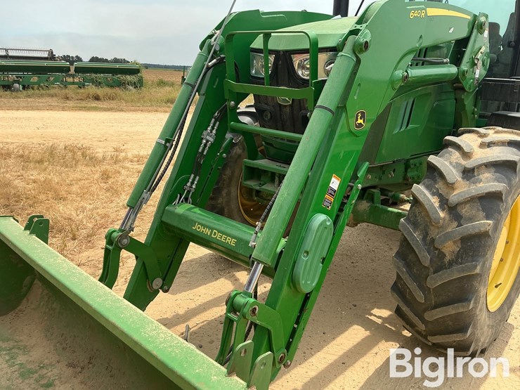 2018-john-deere-6155m-image-13