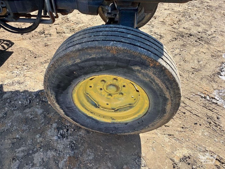 2007-john-deere-5225-image-21