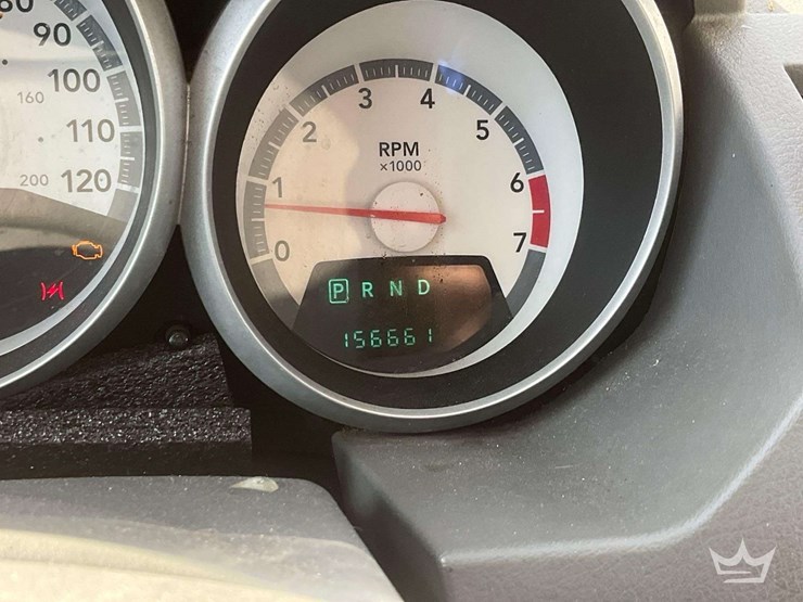 2010-dodge-grand-caravan-image-12