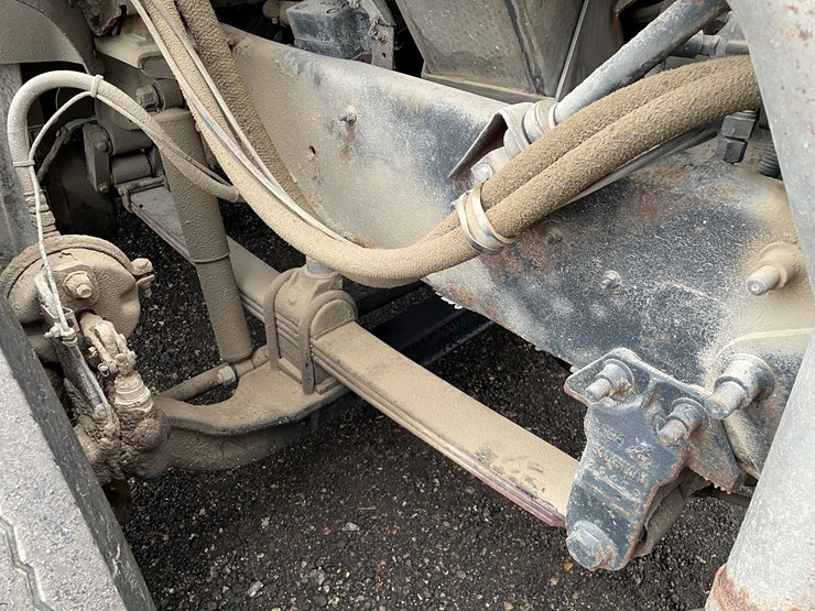 #1061-•-2004-mack-cx613-tandem-axle-day-cab-semi-tractor-(has-wi-title)-image-40