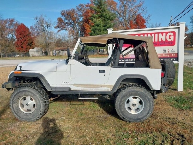 1994-jeep-wrangler-image-5