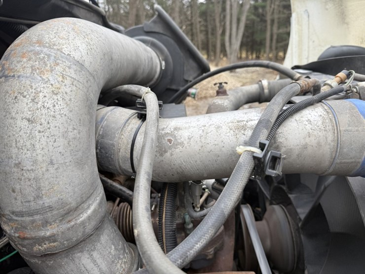 2005-international-8600-image-21