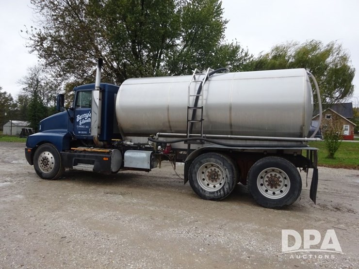 1990-kenworth-liquid-nurse-truck-(pz14113)-image-30