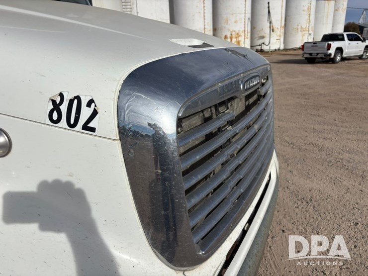 2006-freightliner-day-cab-truck-(gp12099,-unit-802)-image-52