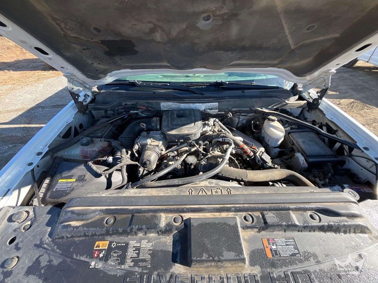 2015-chevrolet-3500hd-image-8