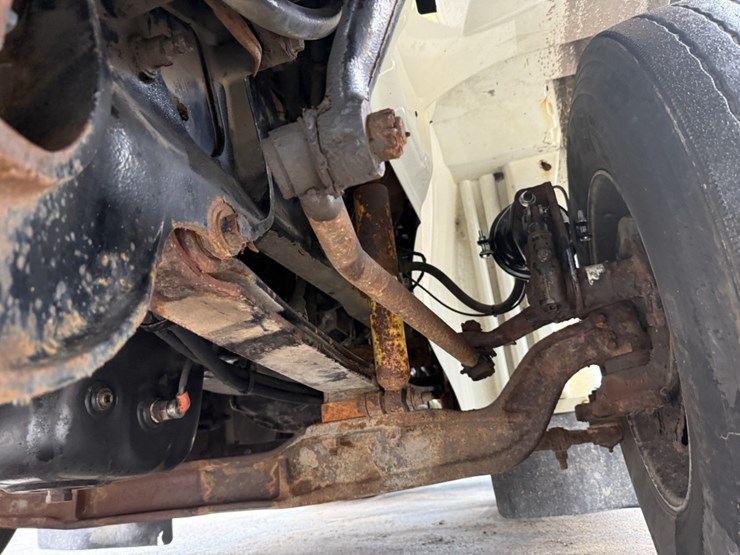 2005-international-8600-image-47