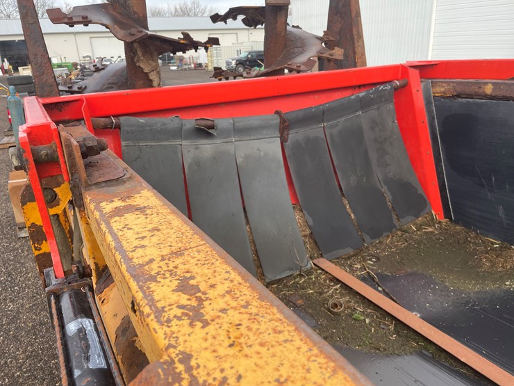 kuhn-knight-2044-image-22