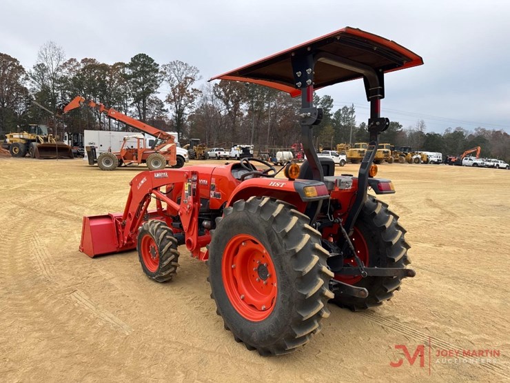 2017-kubota-l4701-image-3
