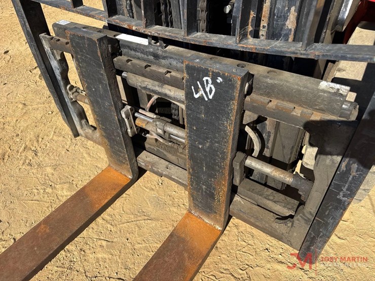 2022-hangcha-cd35-xw97f-straight-mast-forklift-image-5