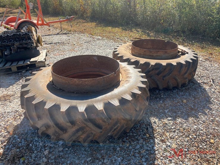 tractor-tires-&-wheel-image-4
