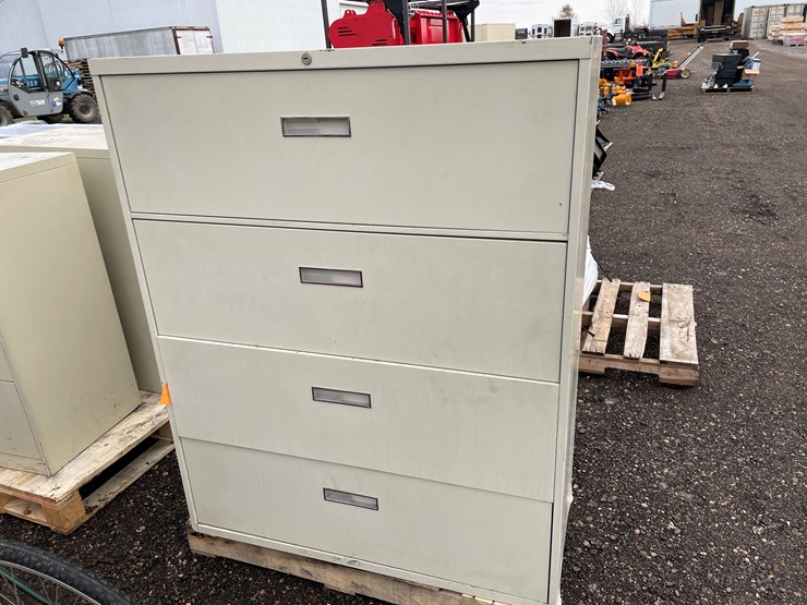 #7842-•-(2)-filing-cabinets-image-2