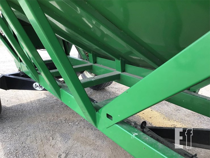 2016-j&m-1688-image-12