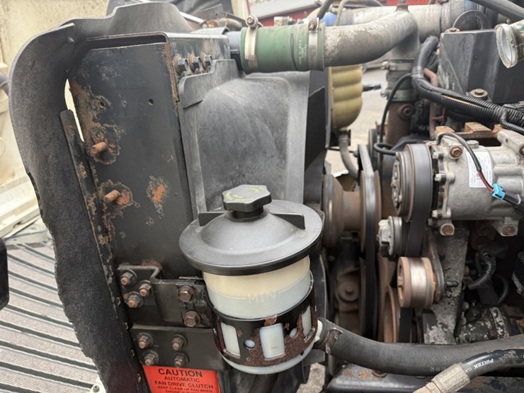 2005-international-8600-image-16