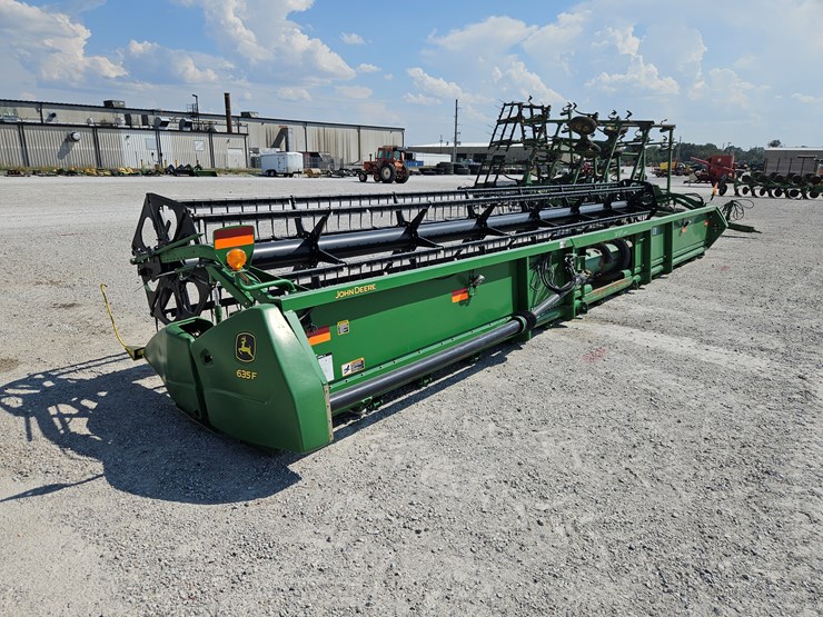 2009-john-deere-635f-image-8