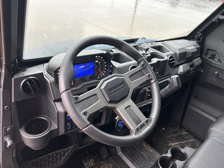2025-polaris-ranger-xp-image-31