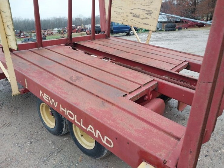 new-holland-1033-image-6